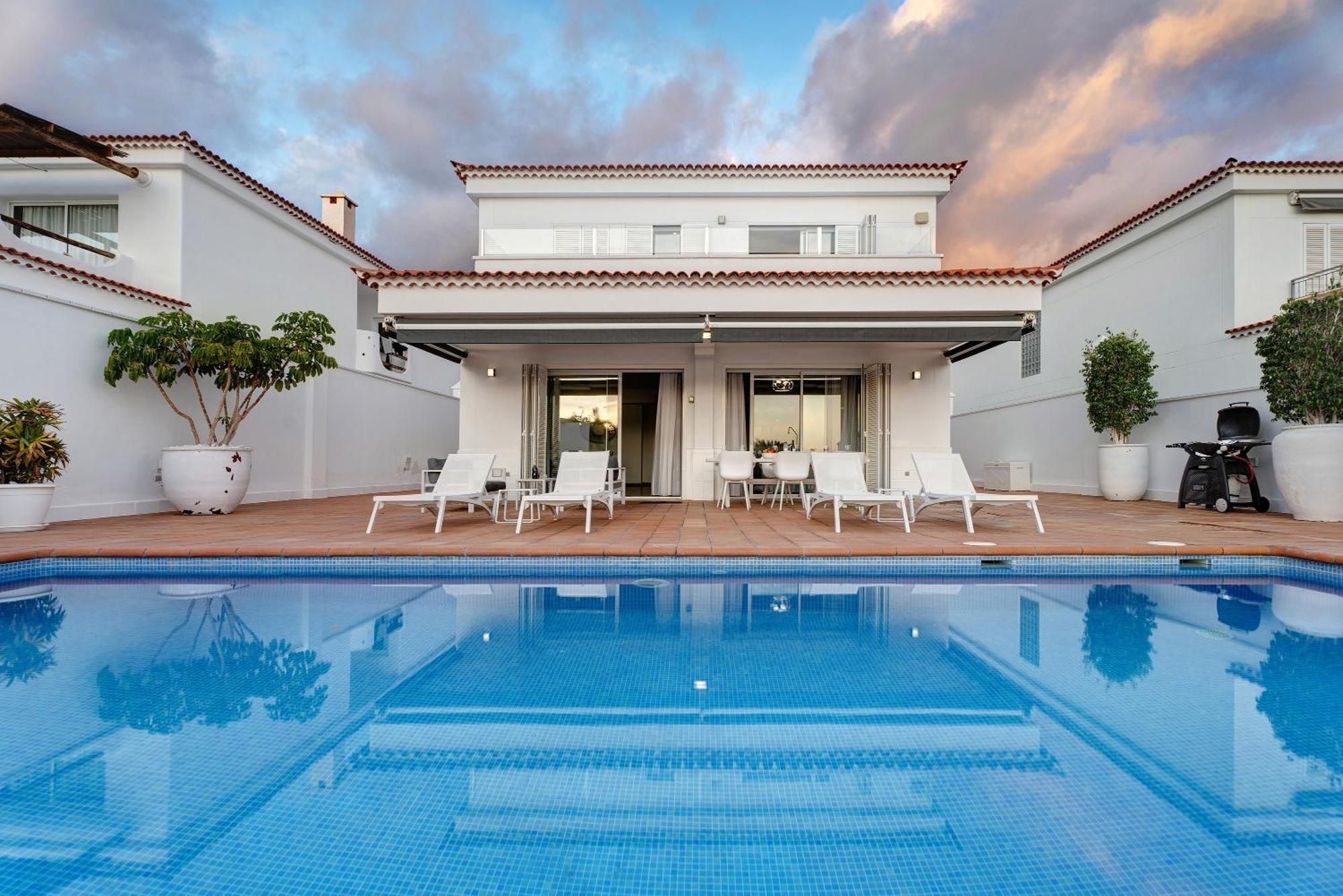 Espectacular Villa Aurora By Paramount Holidays Puerto de Santiago  Esterno foto