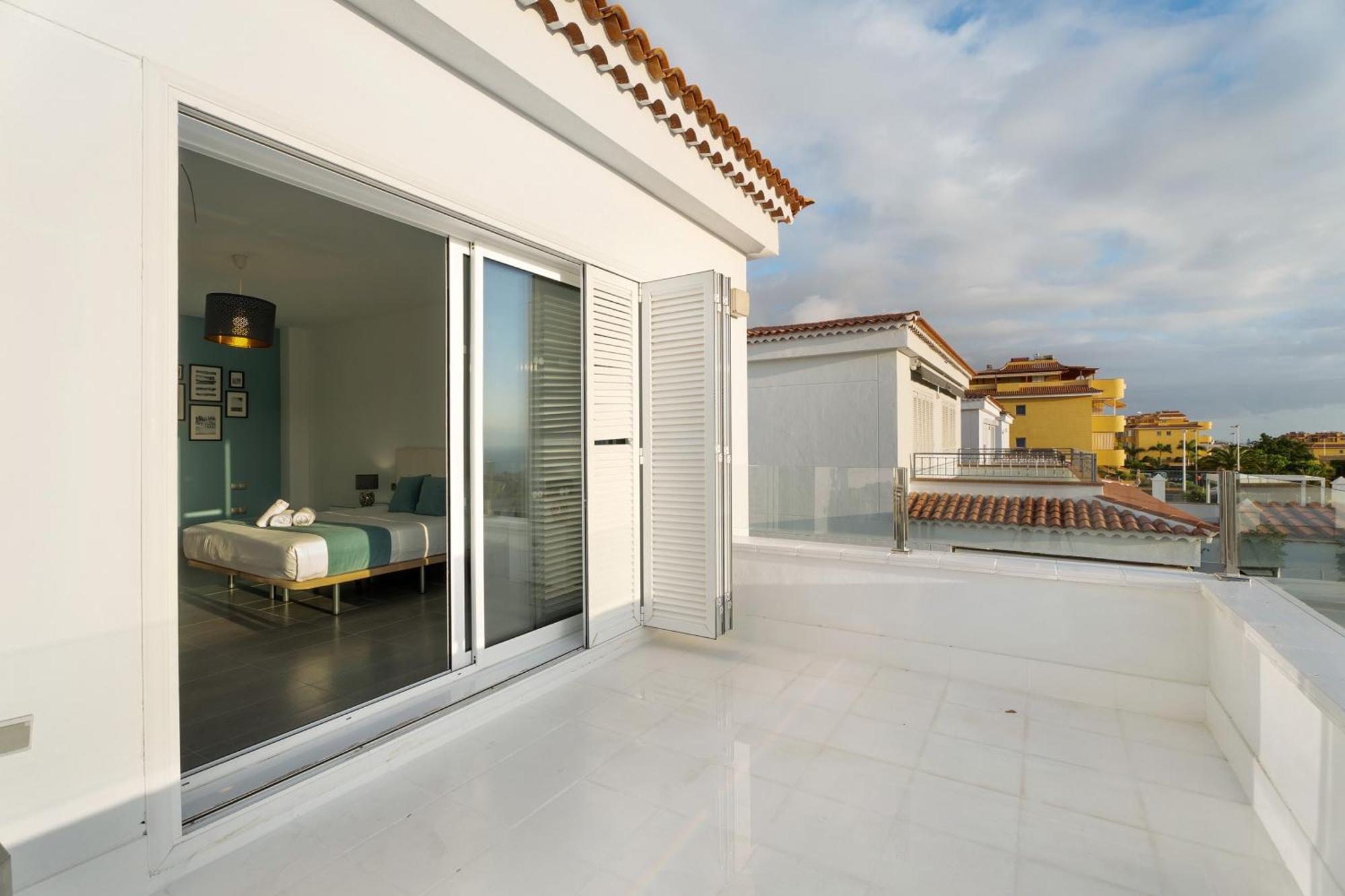 Espectacular Villa Aurora By Paramount Holidays Puerto de Santiago  Esterno foto